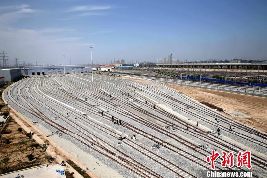 圖為俯瞰基地?！堖h(yuǎn) 攝